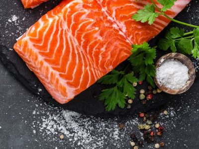 can you eat raw salmon